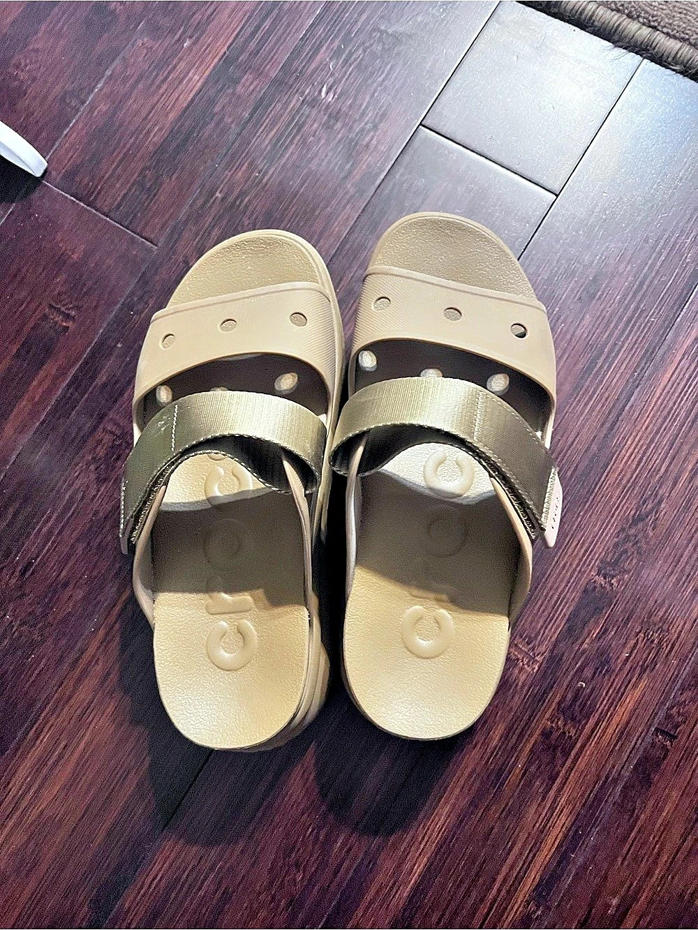Crocs Saturday Metallic Buckle Sandal Gold & Black Sandals